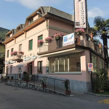Albergo Lario Gera Lario Bagian luar foto