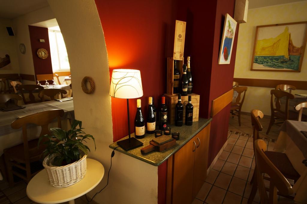 Albergo Lario Gera Lario Bagian luar foto
